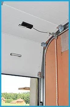 Cleveland Garage Door Service Repair Cleveland, OH 216-930-0069 - rolling-doors-gr-16m